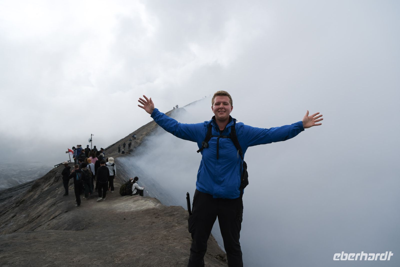 Sten Bernhardt vor dem Bromo im Bromo-Tengger-Semeru Nationalpark- Indonesien