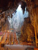 Im Inneren der Batu-Heiligtümer