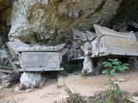 Uralte Gräber von Kete Kesu