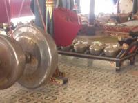 Blick in ein traditionelles Gamelan-Orchester