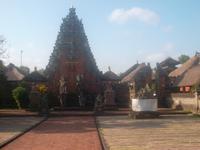 ein Extra: Tempel Dusa Bantuan 