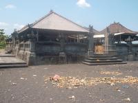 Strandseite des Batu-Klotok