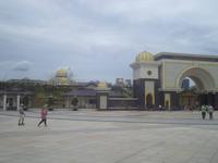 Am Herrscherpalast von Malaysia