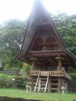 Speicherhaus der Batak-Toba