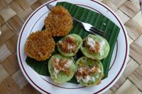 Süßes Frühstück: Laklak & Jaja Kukus (Rice pancake) &ndash; &copy; Frank Nimschowski (Eberhardt TRAVEL)