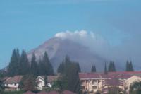 der Sinabung raucht fast immer ... 