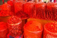 Fisch-Snacks auf dem Markt in Bukittinggi