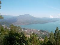 Blick auf See und Vulkan Batur