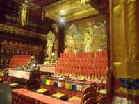 Im wiuchtigsten chinesischen Tempel von Singapur