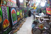Kerman, im Basar, Ausrüstung für Ashura-Prozession