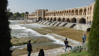 Isfahan, Khaju-Brücke