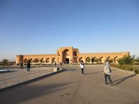 Stopp an einer ehemaligen Karawanserei 