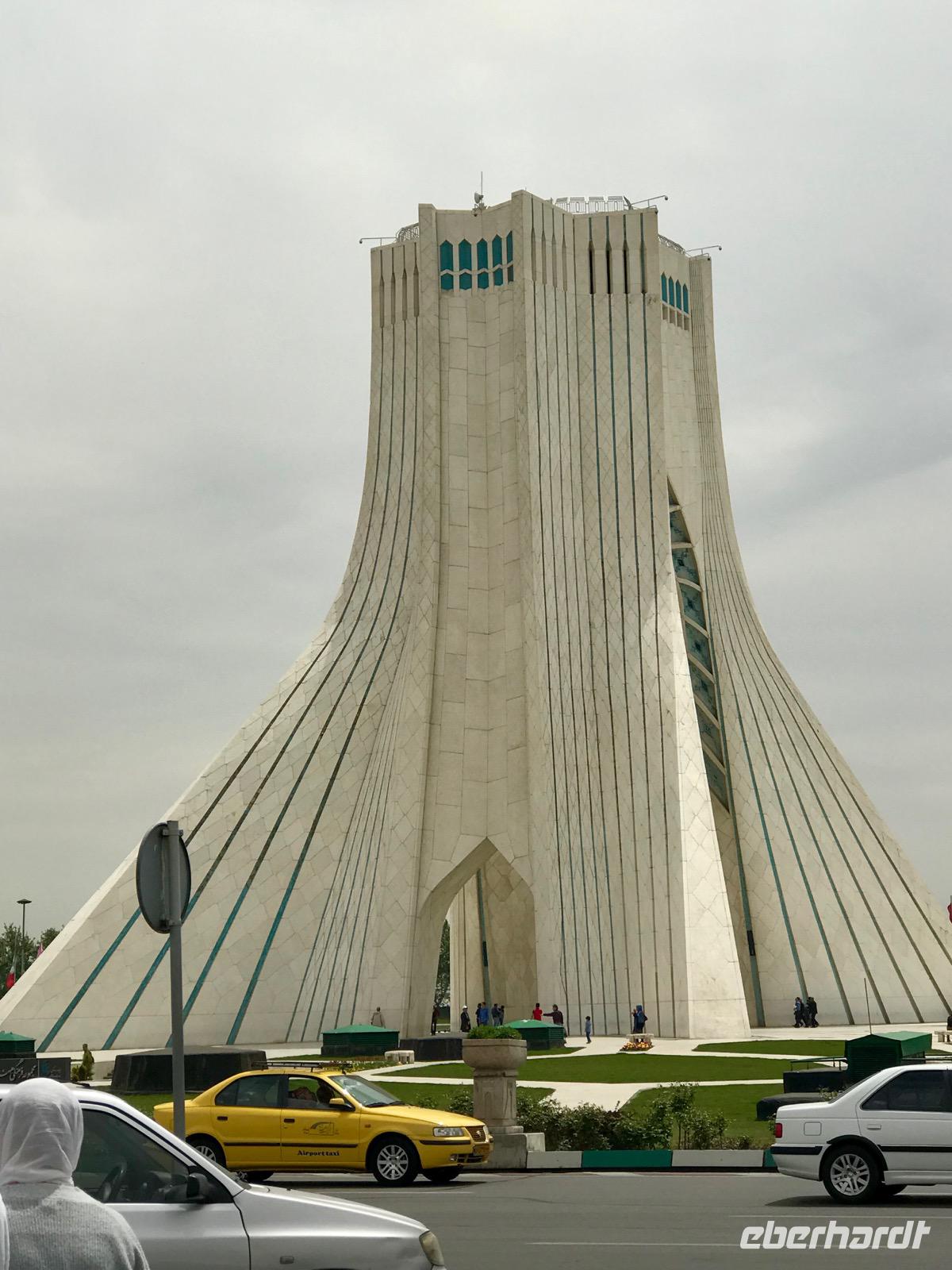 Teheran Azadi-Monument