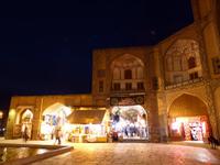 Isfahan - Eingang zum Basar am Imam- Platz