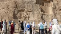 Naqsh-e Rostam, Shapur I. mit Triumph über Kaiser Valerian