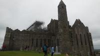 Cashel:Kathedrale und Rundturm