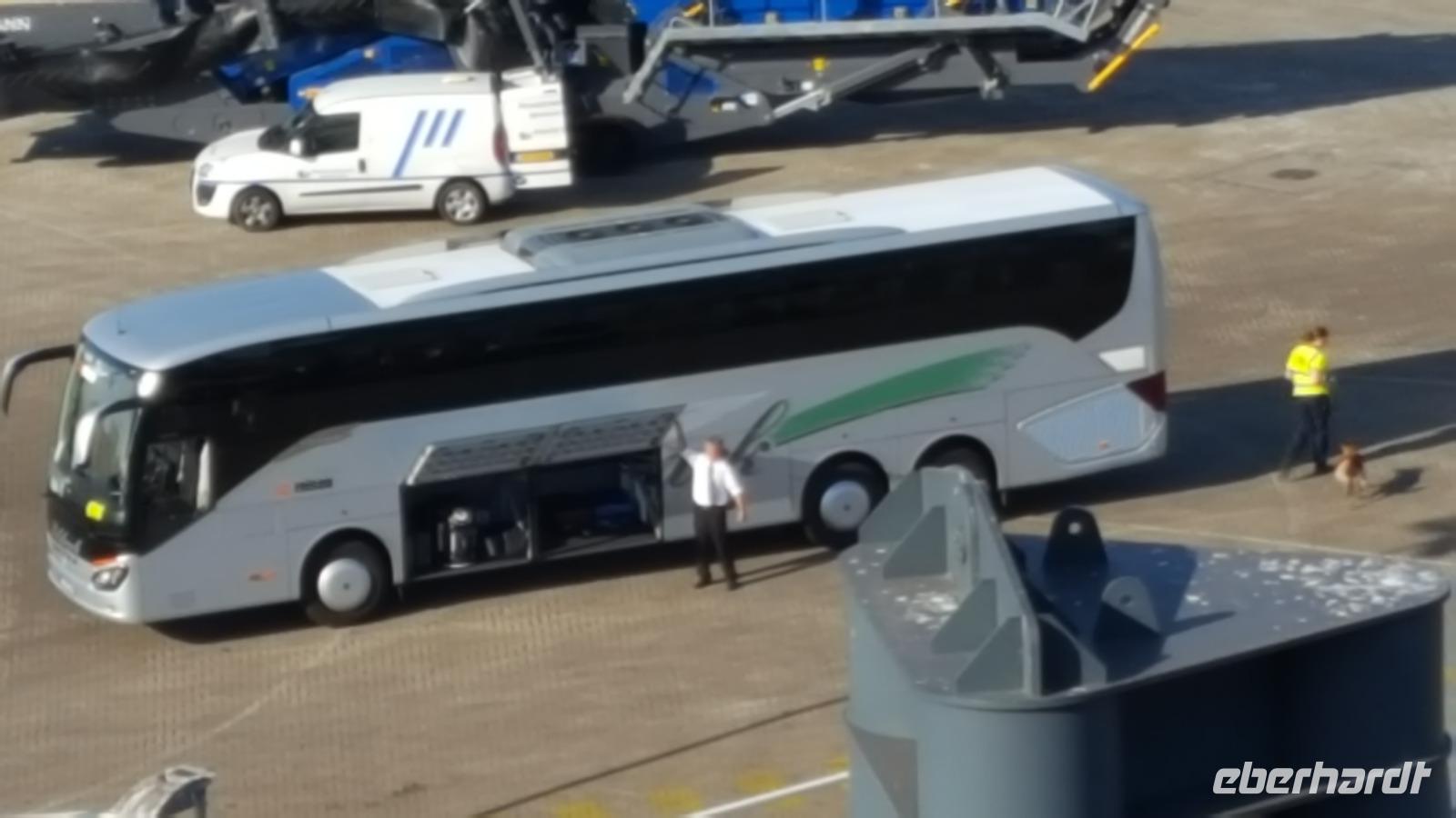 vor der Fähre in Rotterdam- 20170617_190050