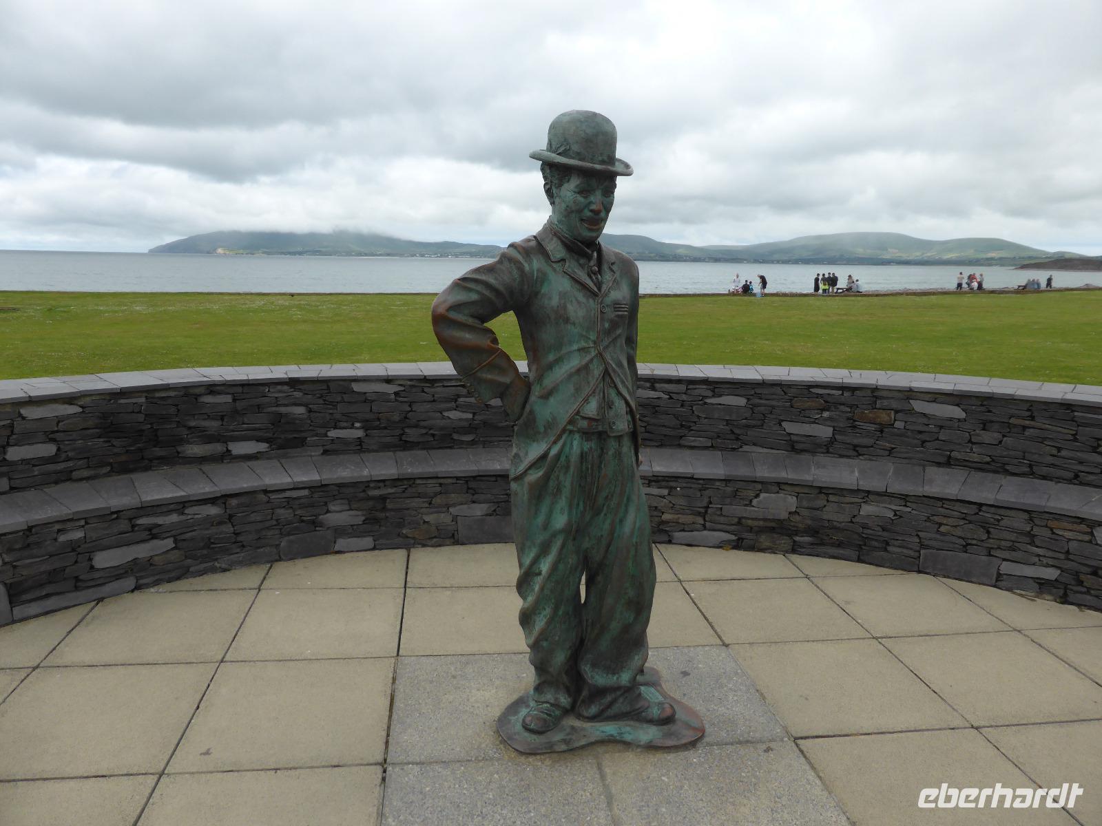 Ring of Kerry - Waterville Statue von Charlie Chaplin