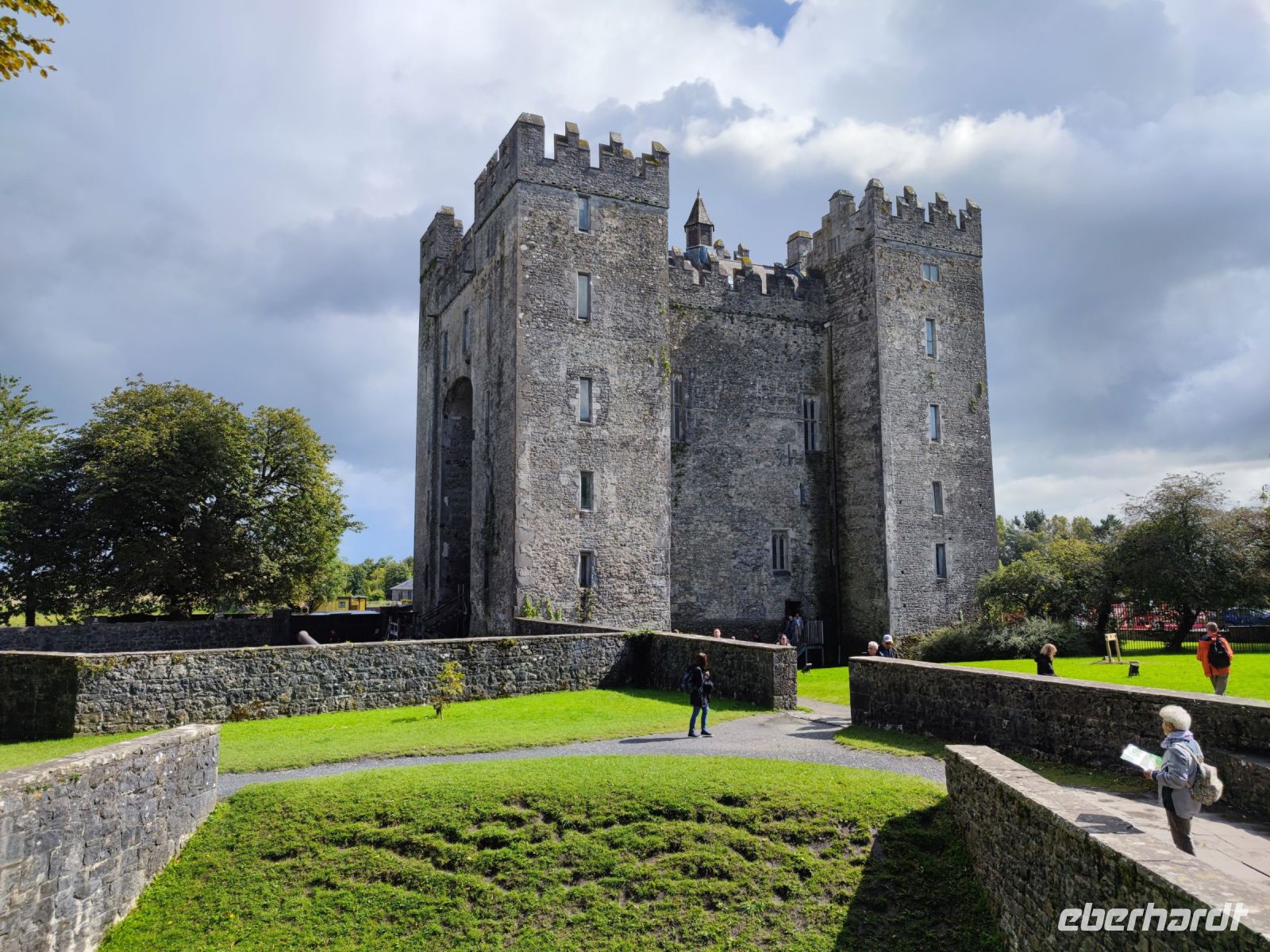 70-Bunratty Castle & Gardens