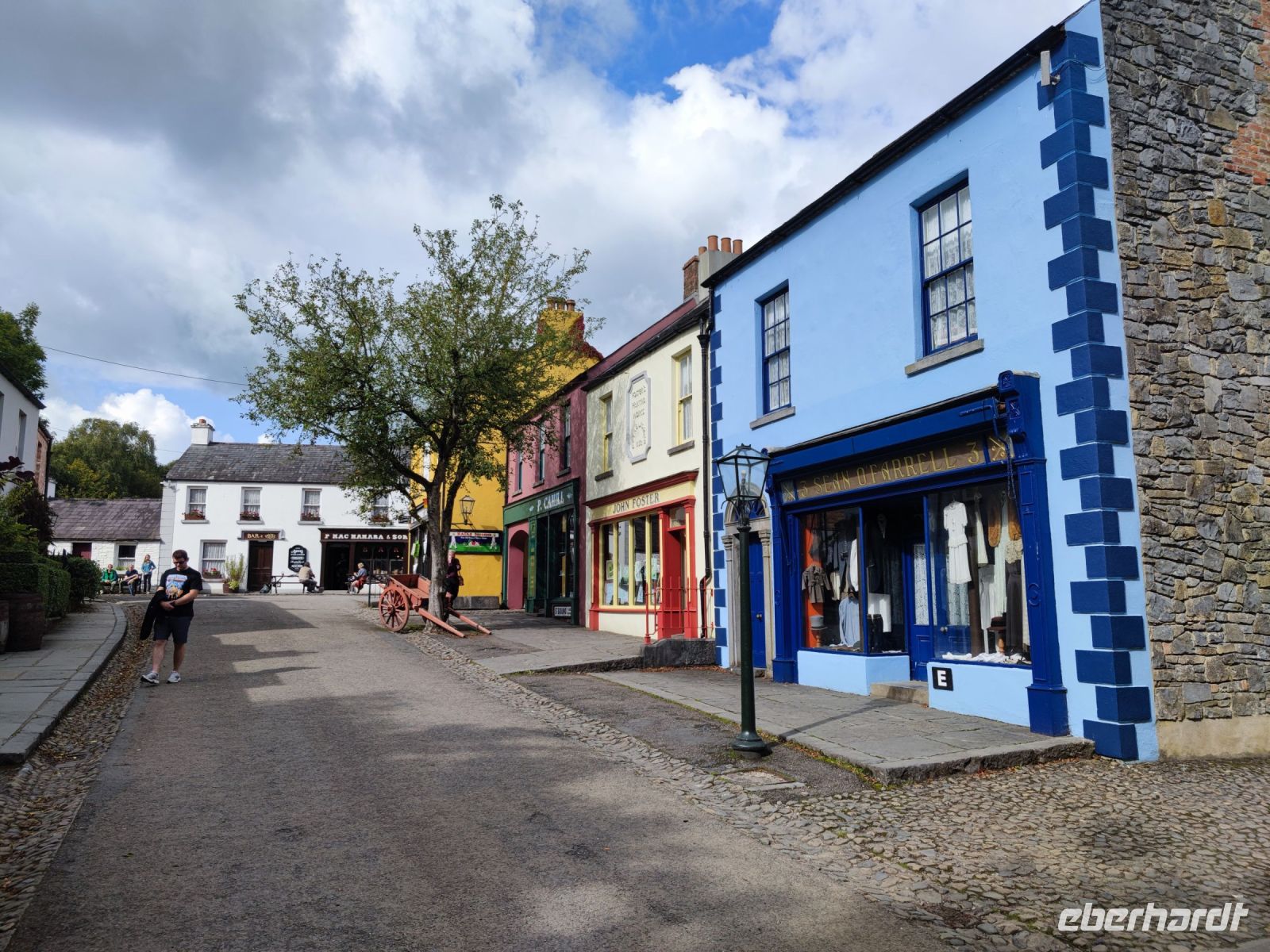 71-Bunratty Castle & Gardens
