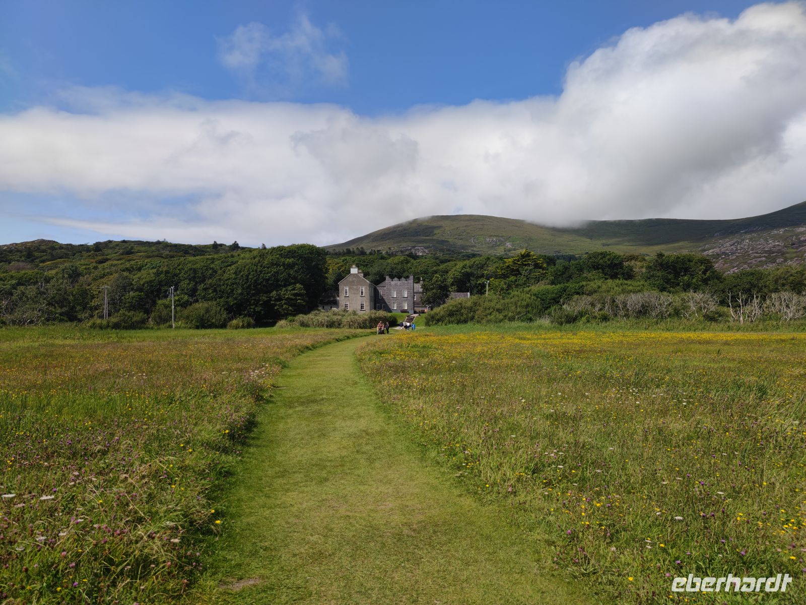 071-Derrynane house