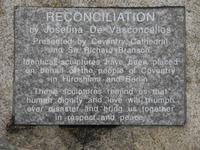 Gedenken an Coventry, Hiroshima und Berlin im Park