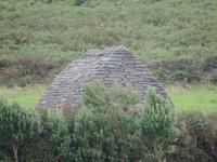 42 typisch irische Trockenmauer-Bauweise