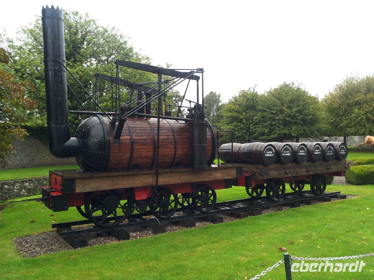 Vor der Jamessons Destillery