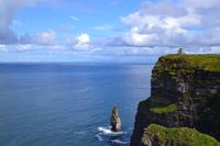 Cliffs of Moher, im Hintergrund die Aran Islands