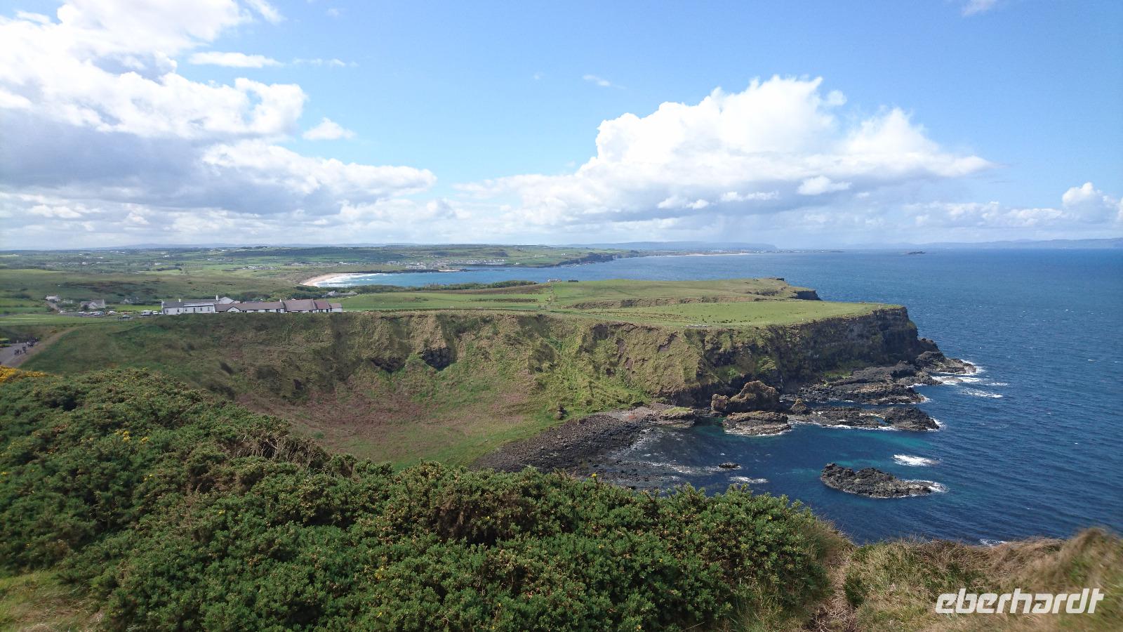 Blick über die Küste am Giants Causeway