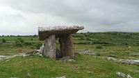 Altes Zeugnis der Megalith-Völker in Poulnabrona