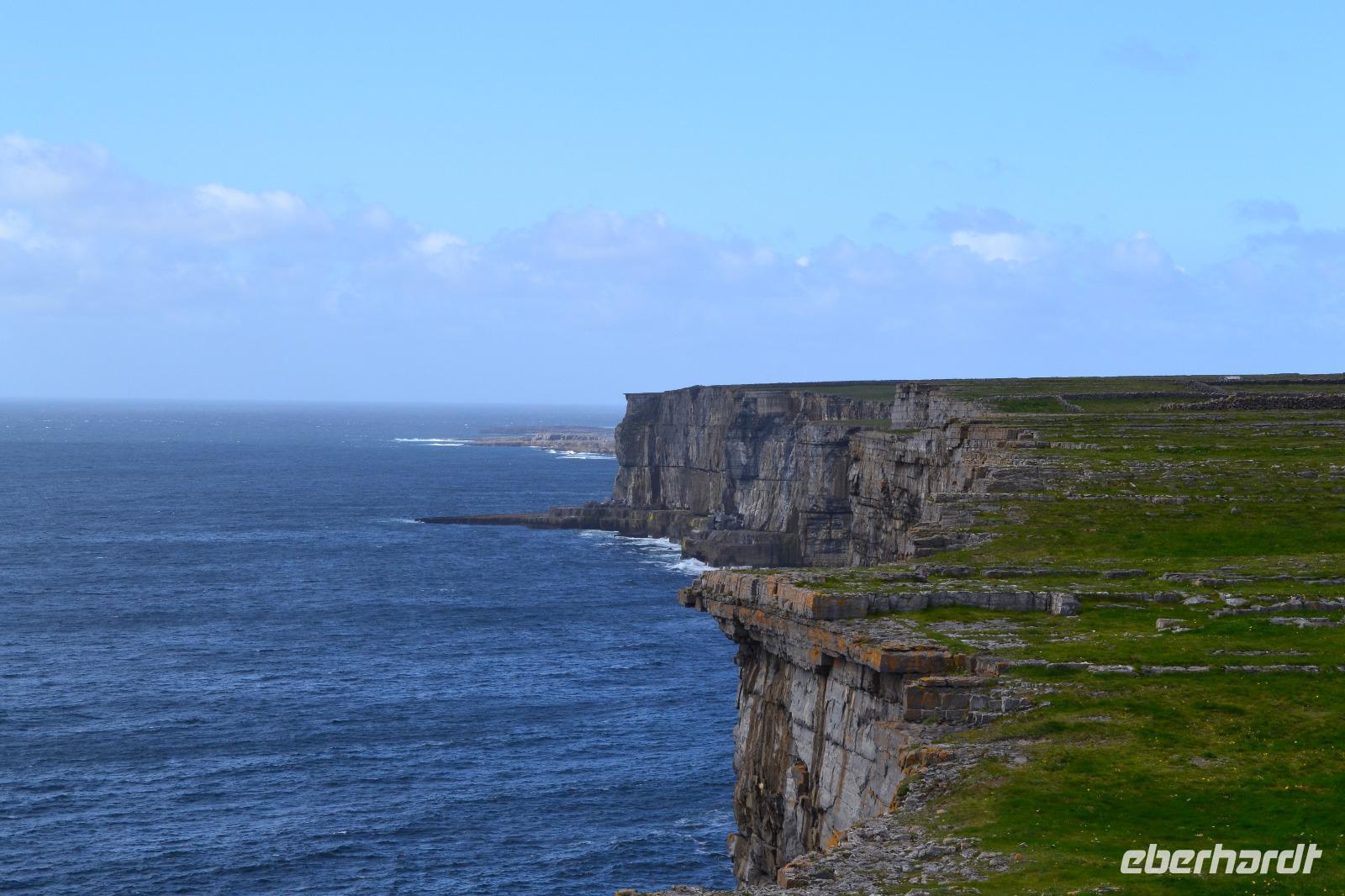Klippen bei Dun Aengus
