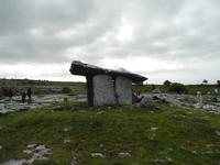 Dolmen von Poulnabrona in den Burren
