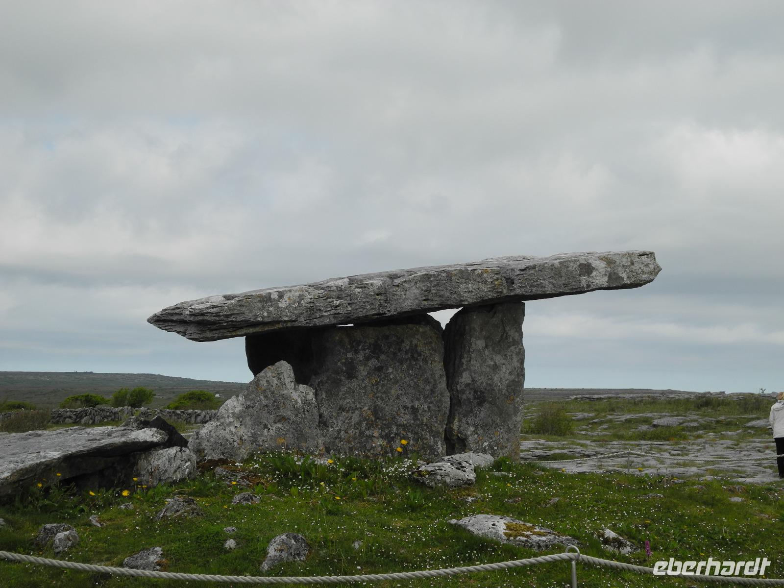 Dolmen von Poulnabrona in den Burren