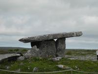 Dolmen von Poulnabrona in den Burren