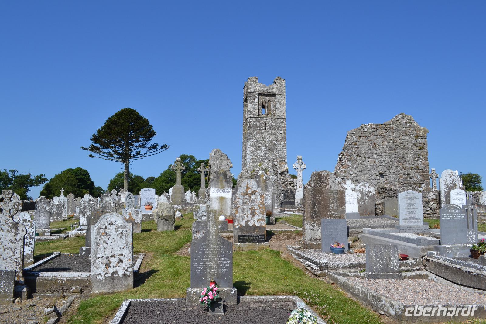 Fahrt in den Norden - Ruinen auf dem Hill of Slane