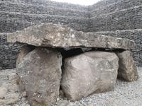  Carrowmore . Dolmen