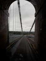  Fahrt über die Menai-Bridge