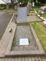 Pause in Drumcliff - Grab von W. B. Yeats