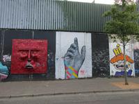  Das rote Gesicht - enstand aus Muttern, Schrauben und anderen Kleinteilen.