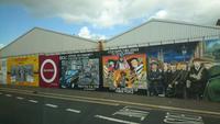 An der Friedensmauer in Belfast