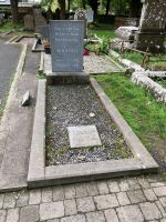 5. Tag – Friedhof von Drumcliff – Grab von W. B. Yeats