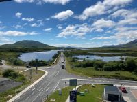 5. Tag – Fotostopp am Peacockes Hotel und Abschied von Connemara