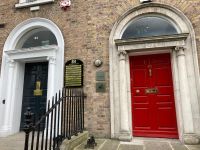 10. Tag – Stadtrundfahrt durch Dublin – Doors of Dublin am Merrion Square