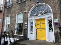 1. Tag – Stadtrundgang durch Dublin – Doors of Dublin am Merrion Square