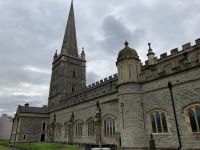 4. Tag – Spaziergang auf der Stadtmauer von Derry – St Columb’s Cathedral