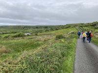 8. Reisetag – Wanderung im Burren vom Ballinalacken Castle nach Fanore