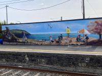 13. Reisetag – Zugfahrt von Greystones nach Dublin – Warten auf den Zug in Greystones