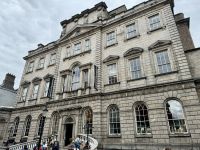 1. Reisetag – Stadtrundfahrt/-spaziergang in Dublin – Powerscourt Townhouse
