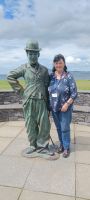 Charlie Chaplin und Reiseleiterin in Waterville
